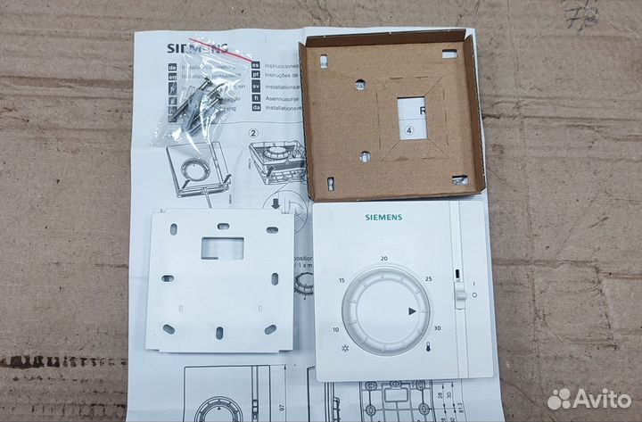 Терморегулятор Siemens RAA31