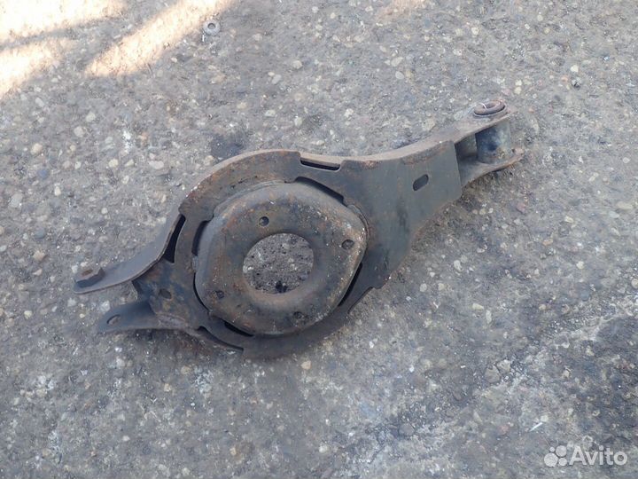 Рычаг подвески Cadillac CTS, 2005