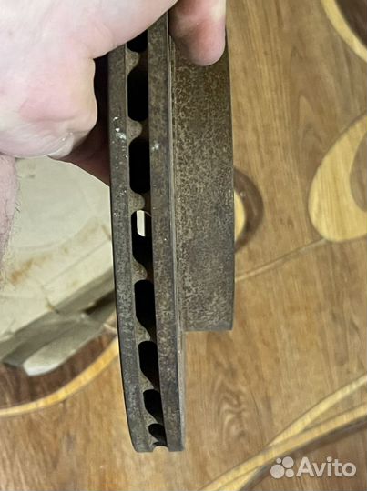 Тормозной диск ваз 21099