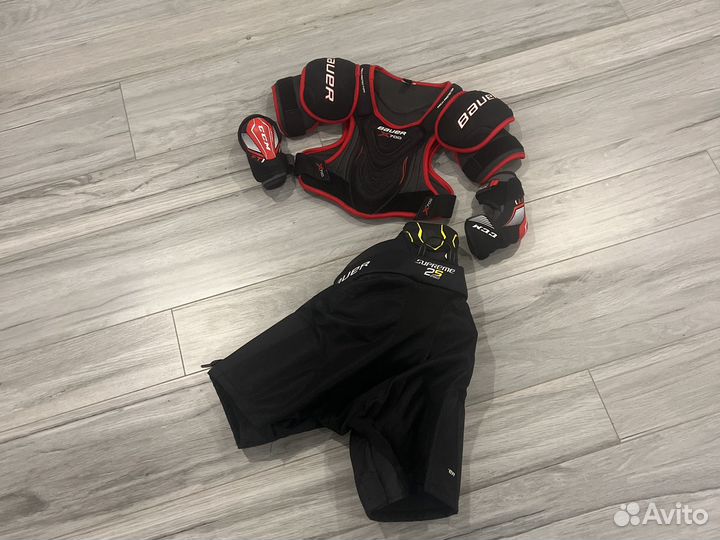 Хоккейные коньки бауэр детские, шорты и защита