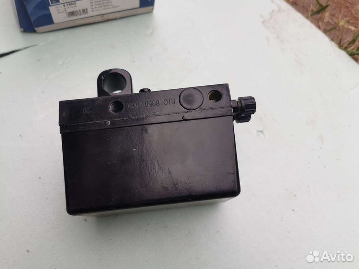 Насос подъема кабины