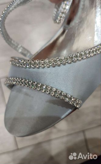 Босоножки женские новые 39