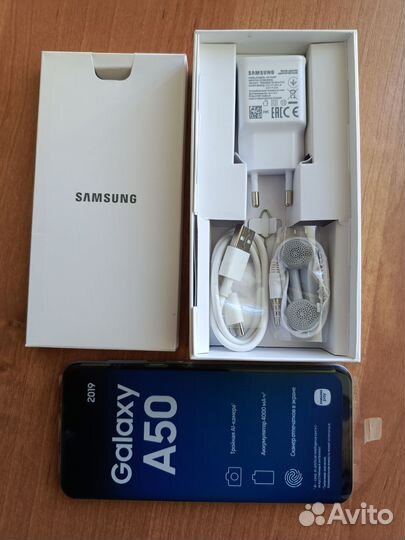 Samsung Galaxy A50, 4/64 ГБ