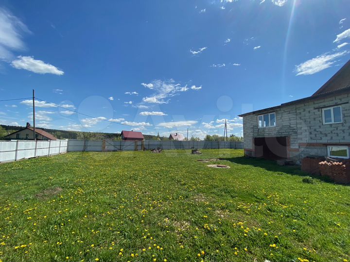 Дом 197,3 м² на участке 17,3 сот.