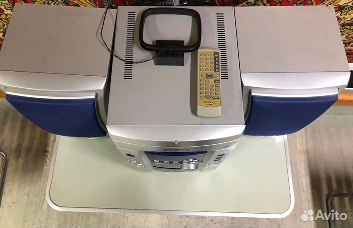 Музыкальный центр