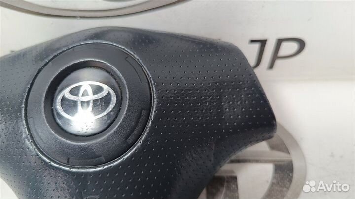 Airbag водительский Toyota Voltz ZZE136 1ZZ-FE