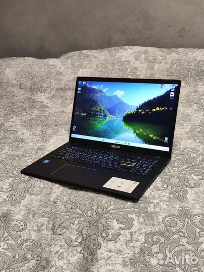 Абсолютно Новый ноутбук Asus