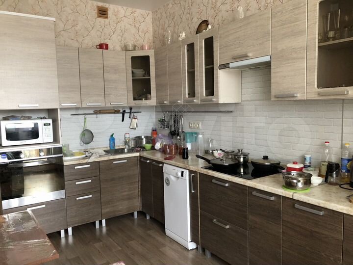2-к. квартира, 67,1 м², 4/4 эт.