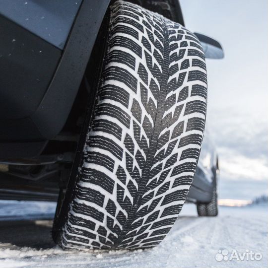 Nokian Tyres Hakkapeliitta R3 SUV 235/55 R20 102R