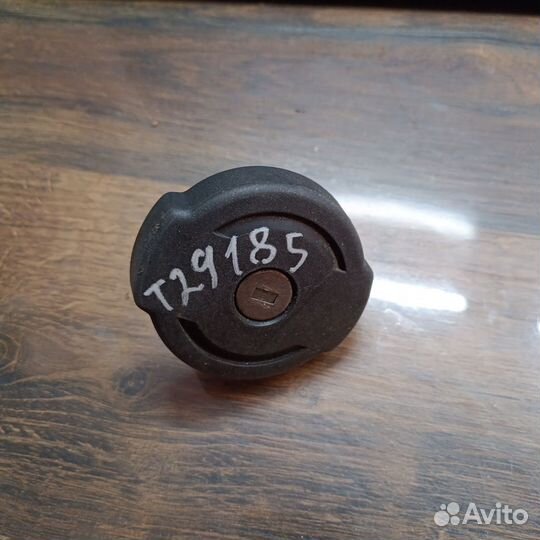 Крышка топливного бака