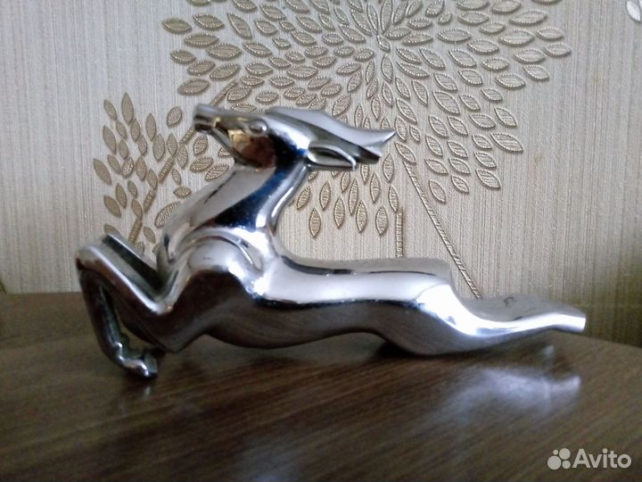 Шильдик (эмблема/статуэтка)