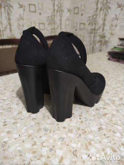 Туфли женские 39 размер