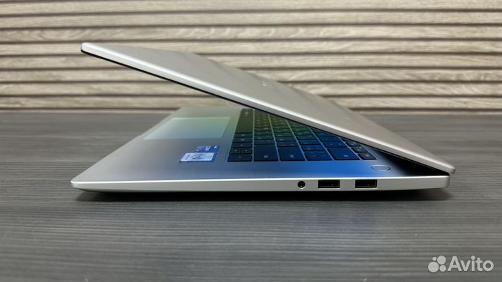 Huawei matebook d15