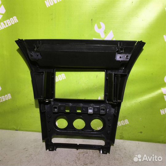 Накладка торпедо Чери М11 10-14