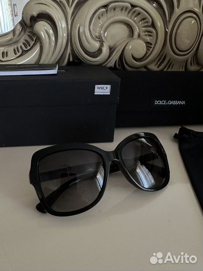 Солнечные очки женские