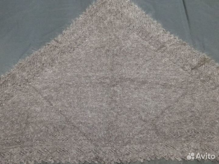 Косынка-полушалок пуховый 