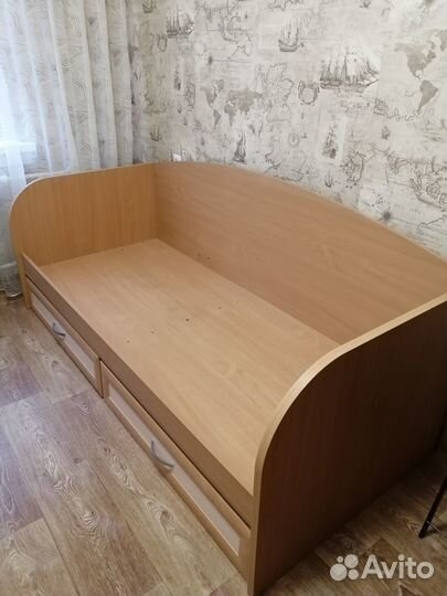 Продаётся кровать