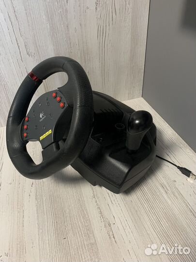 Игровой руль logitech momo racing