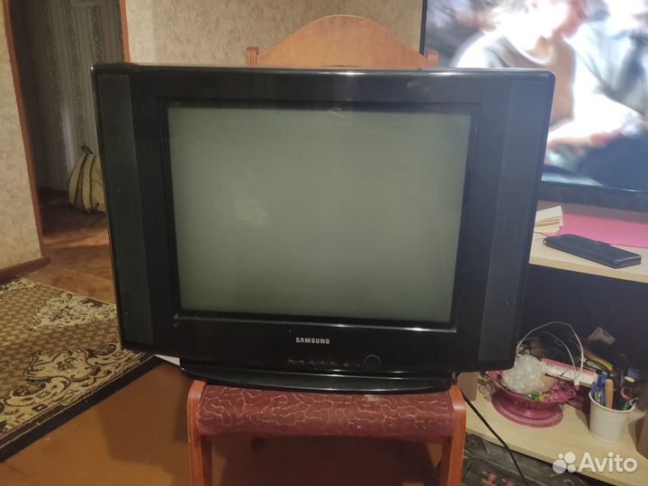 Телевизор samsung