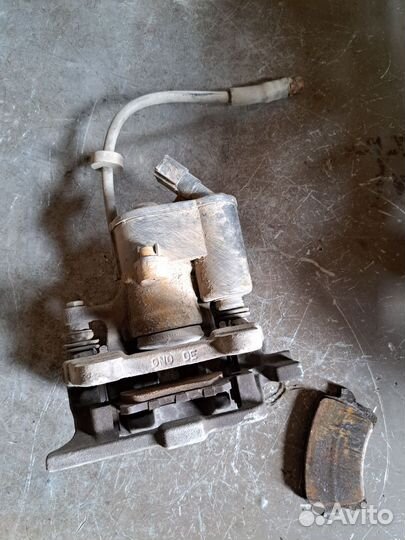 Суппорт задний Audi A6 C6