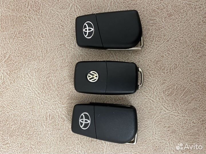 Ключ toyota corolla