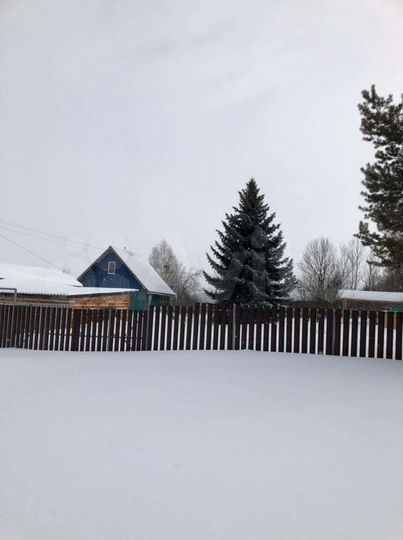 Дом 28 м² на участке 20 сот.