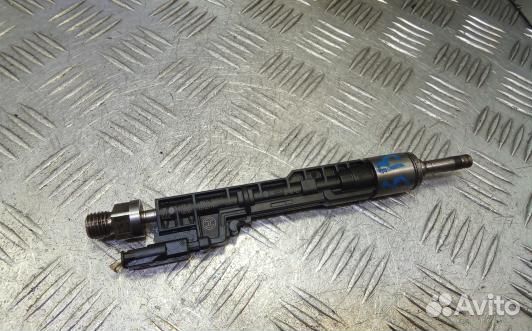 Форсунка бензиновая BMW 5 F10/F11 (3BA03B702)