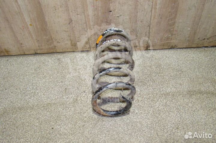 Пружина задняя Toyota RAV4 (XA40)
