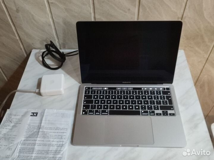 Apple macbook pro 13 2022 m2