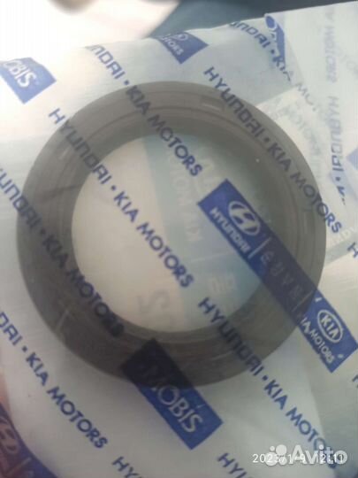 Сальник OK013 10602 Kia оригинал 2 шт