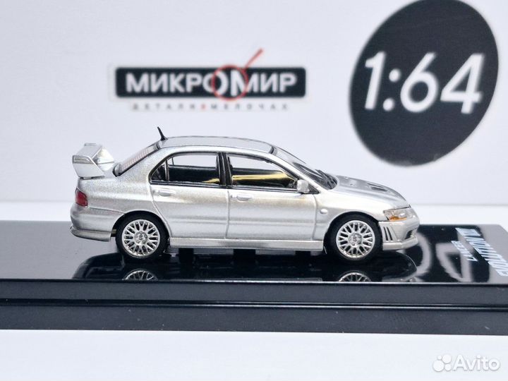 Модель Hobby Japan 1/64 Lancer Evo 7, Серебро