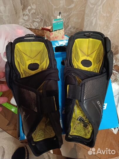 Щитки хоккейные детские bauer