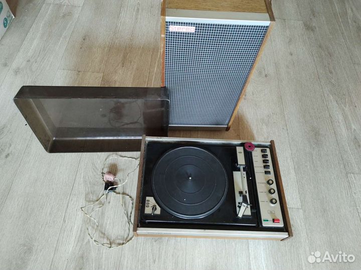 Электрофон Рондо 203 с колонкой