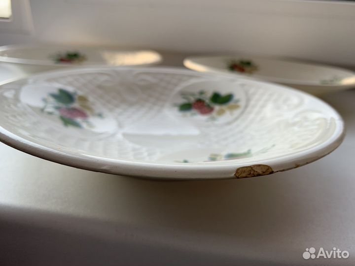 Набор тарелок