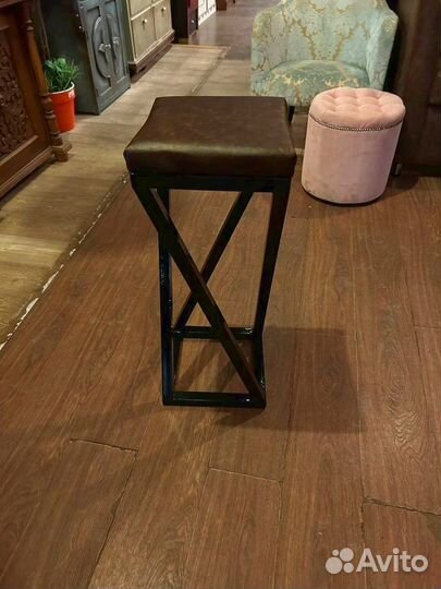 Барный стул