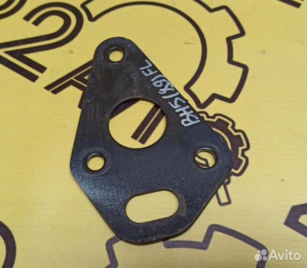 Петля буксировочная передняя левая Subaru Legacy