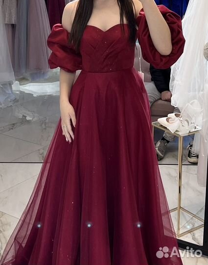 Вечернее платье