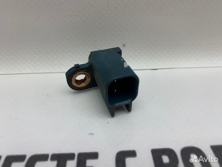 Датчик ABS задний оригинал Volvo S40 S60 S80 XC70