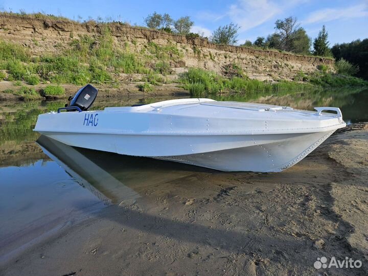 Лодка Обь М