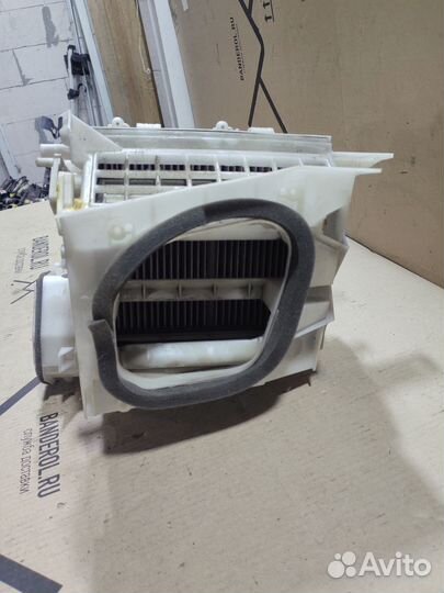 Моторчик печки Nissan Bluebird sylphy FG10