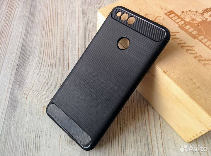На Huawei honor 7x стекло чехол