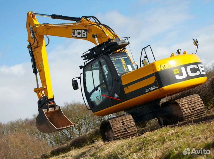 Стекло двери нижнее на экскаватор JCB JS