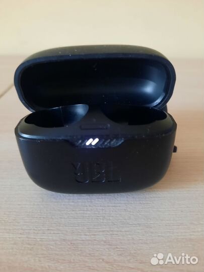 Беспроводные наушники JBL tune130NC TWS