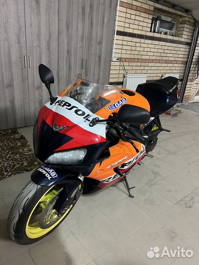 Honda cbr 1000rr