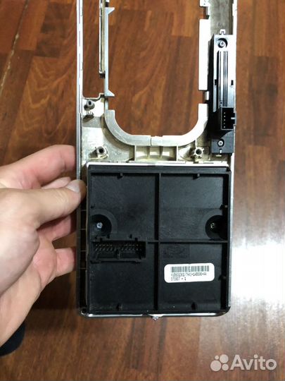 Селектор режимов подвески Range Rover