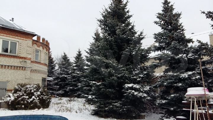 Дом 367 м² на участке 10 сот.