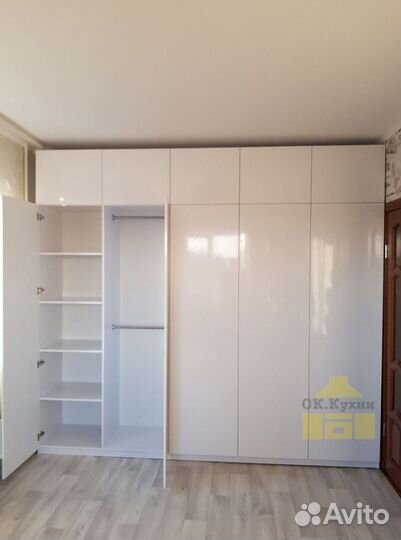 Шкаф стенка