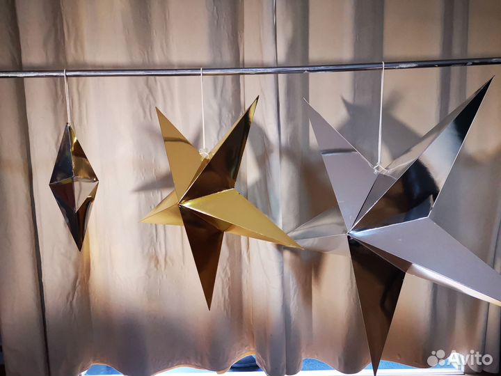 Праздничные новогодние украшения звёзды