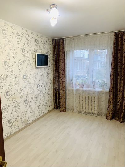 2-к. квартира, 42 м², 1/5 эт.