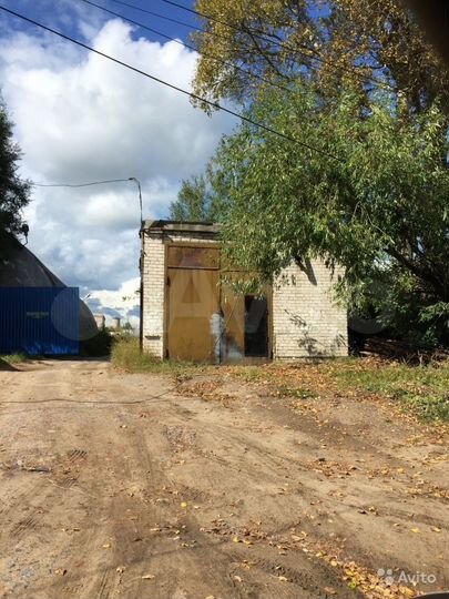 Гараж, > 30 м²